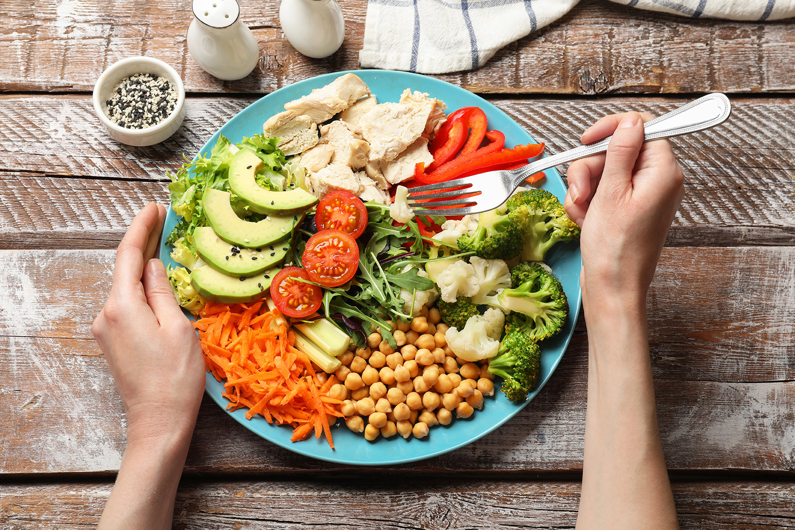Healthy balanced diet featuring a variety of vegetables and nutritious foods.