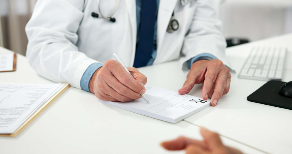 Doctor discussing joint pain symptoms with a patient