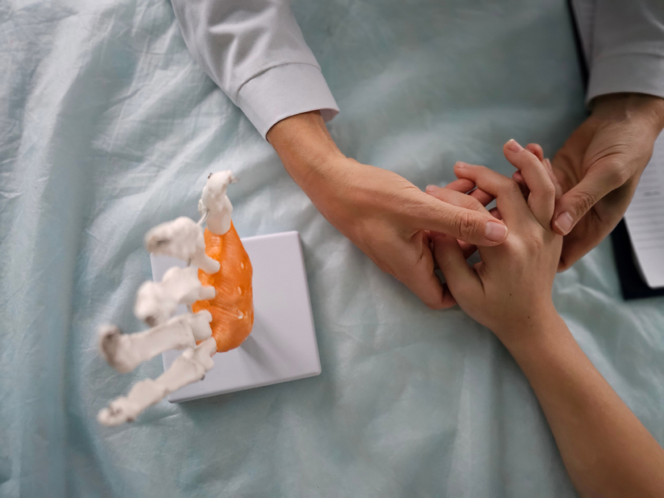 Patient consulting rheumatologist for treatment